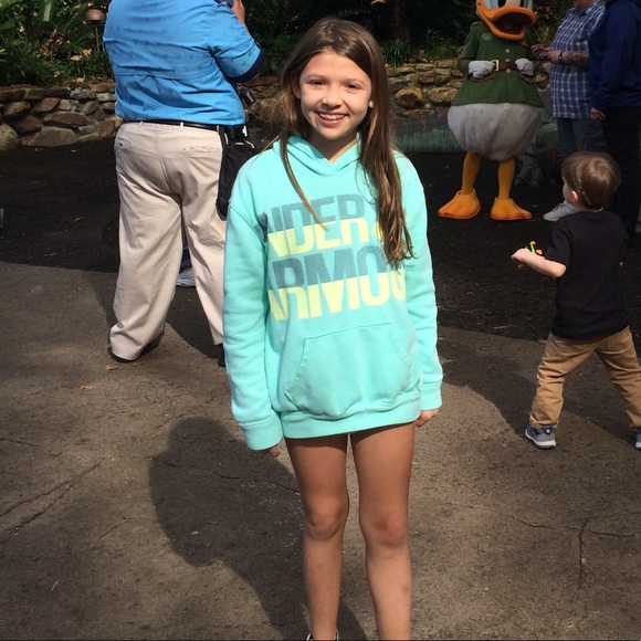 Meet your Posher, Kristen - Picture 1 of 1